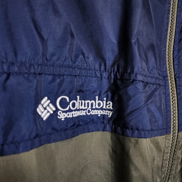 Columbia Blue and Tan Windbreaker - Picture 10 of 16